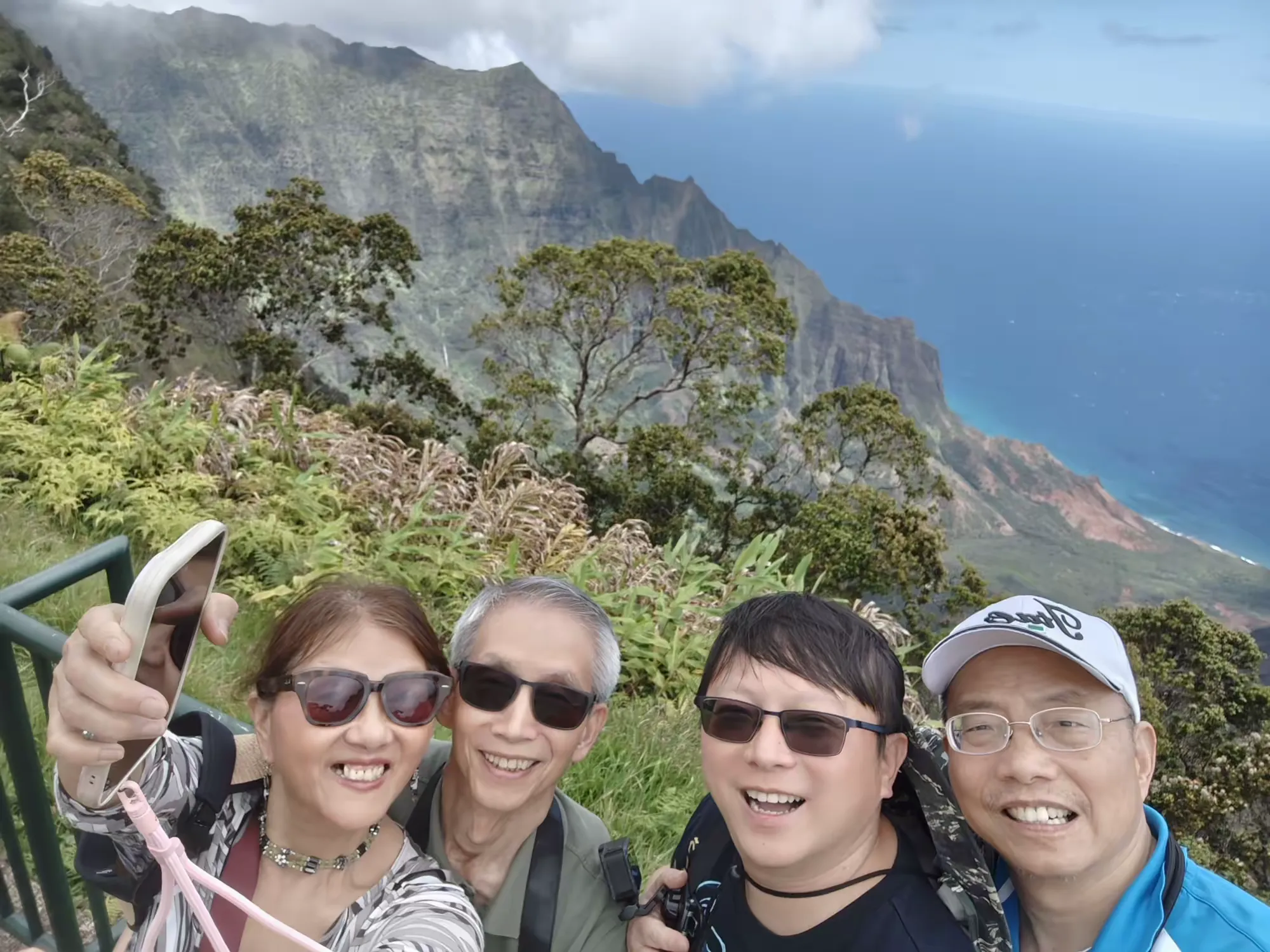 简篇-夏威夷自由行(一)—— 可爱岛威美亚峡谷
